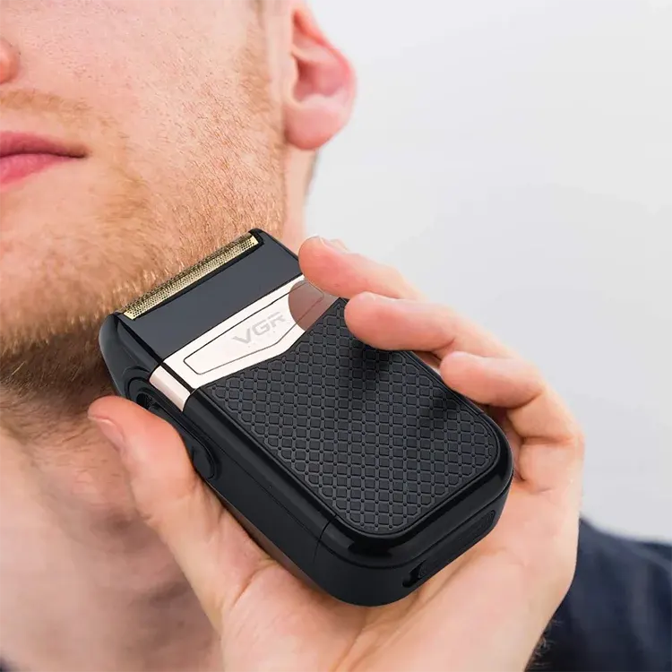 VGR V-331 Profesionalni shaver